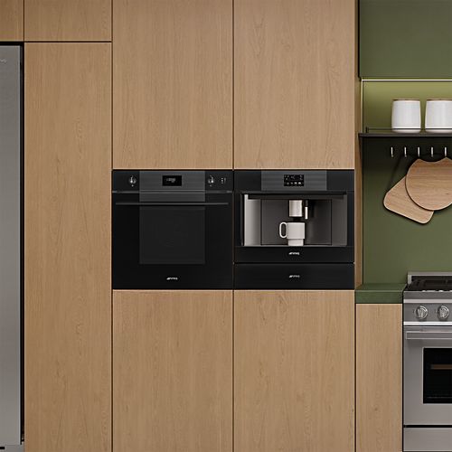 Smeg Linea Built-In Bean-To-Cup Coffee Machine - Black | HBH Woolacotts