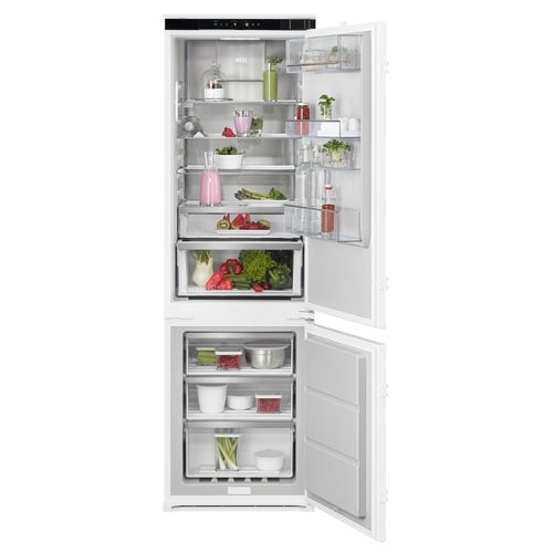 AEG 8000 Cooling 360 Integrated Frost Free Fridge Freezer | HBH